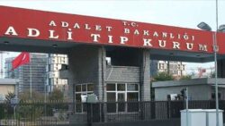 adalet-bakanligi-adli-tip-kurumu-baskanligi-25-memur-alacak-1681190989.jpg