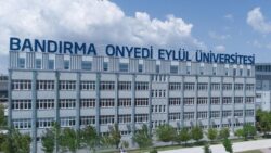 bandirma-onyedi-eylul-universitesi-3-ogretim-gorevlisi-alacak.jpg