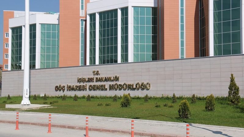 isleri-bakanligi-goc-idaresi-baskanligi-40-uzman-yardimcisi-alacak.jpg
