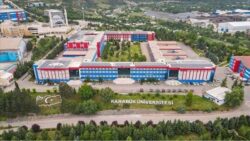 karabuk-universitesi-5-arastirma-ve-ogretim-gorevlisi-alacak.jpg