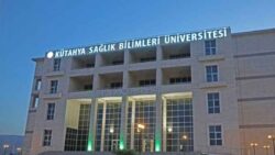 kutahya-saglik-bilimleri-universitesi-3-ogretim-uyesi-ile-8-ogretim-gorevlisi-alacak-1703837723.jpg