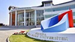 manisa-celal-bayar-universitesi-43-ogretim-uyesi-alacak-1699599708.jpg