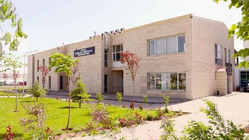 sivas-bilim-ve-teknoloji-universitesi-14-ogretim-uyesi-alacak.jpg