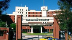 zmir-ekonomi-universitesi-8-ogretim-uyesi-alacak-1682319748.jpg