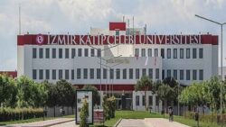 zmir-katip-celebi-universitesi-35-ogretim-uyesi-alacak.jpg