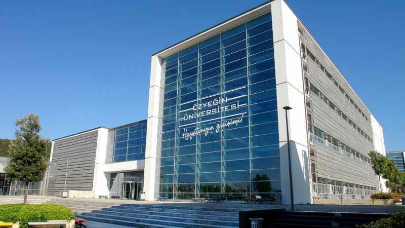 zyegin-universitesi-16-ogretim-uyesi-ile-10-arastirma-ve-ogretim-uyesi-alacak-1688361780.jpg